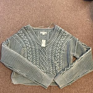Aeropostale green sweater